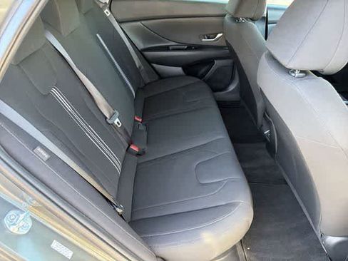 Certified 2024 Hyundai Elantra Blue FWD image 17