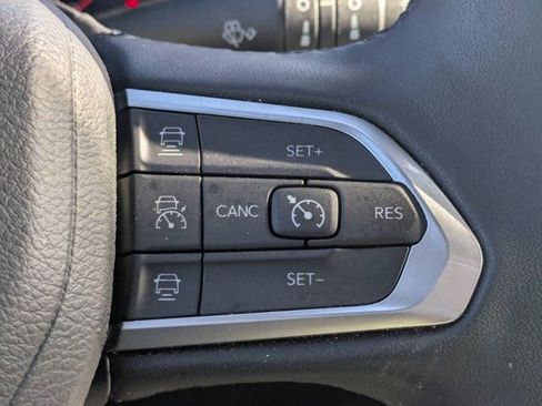 Used 2024 Jeep Compass Limited image 24