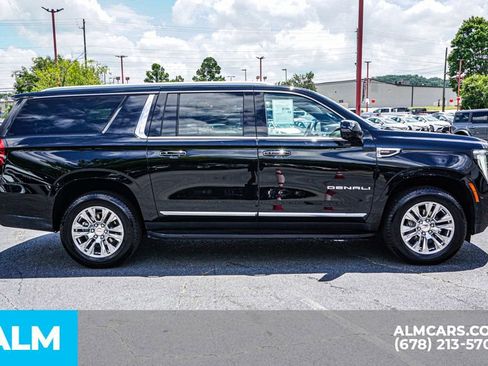 Used 2025 GMC Yukon XL Denali image 9