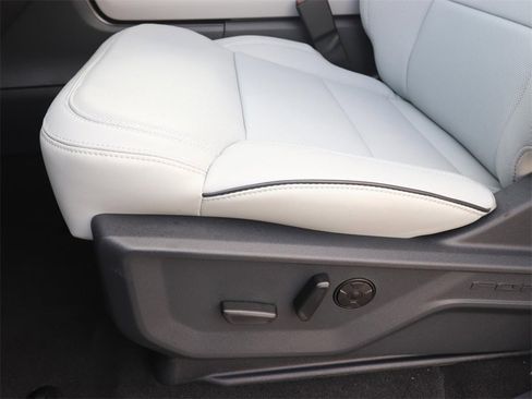 New 2025 Ford Expedition Max Platinum w/ Platinum Ultimate Package image 18