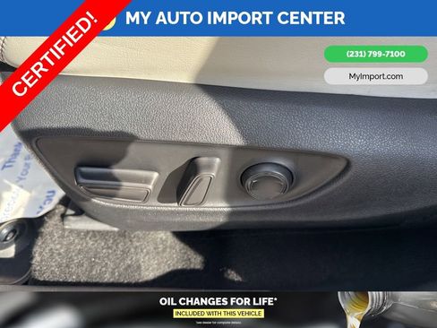 Used 2024 Toyota RAV4 XLE Premium image 11