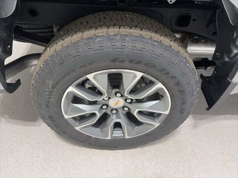 New 2026 Chevrolet Silverado 1500 LT image 7
