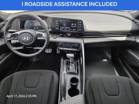 Certified 2025 Hyundai Elantra Sport FWD image 11