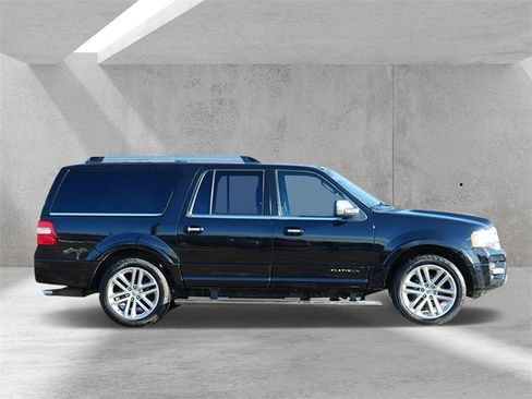 Used 2017 Ford Expedition EL Platinum image 2