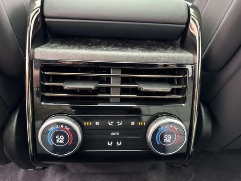 Certified 2025 Land Rover Range Rover Sport Autobiography AWD/4WD image 17
