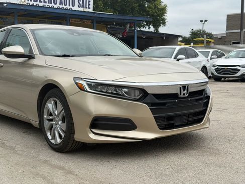 Used 2018 Honda Accord LX image 6