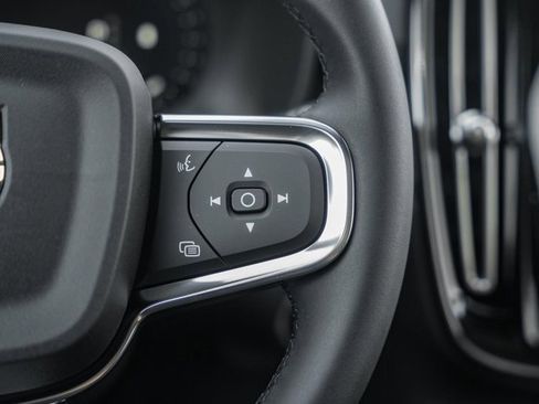 New 2026 Volvo XC40 B5 Ultra w/ Protection Package Premier image 29