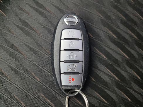 Used 2019 Nissan Rogue SV AWD/4WD image 32