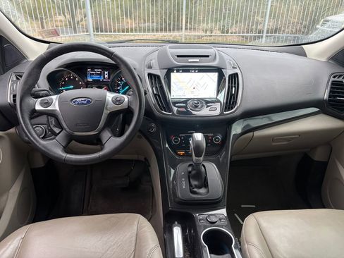 Used 2016 Ford Escape Titanium image 5