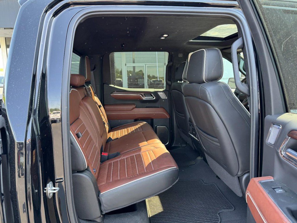 Used 2024 GMC Sierra 1500 Denali Ultimate AWD/4WD image 13