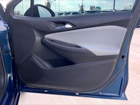 Used 2019 Chevrolet Cruze LT image 19