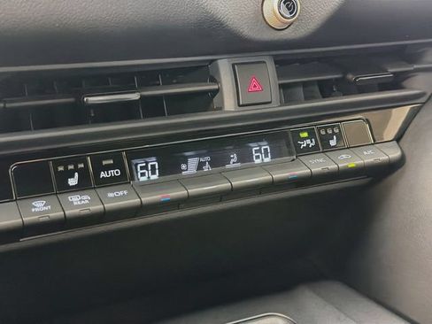 Used 2023 Toyota Crown AWD/4WD image 21