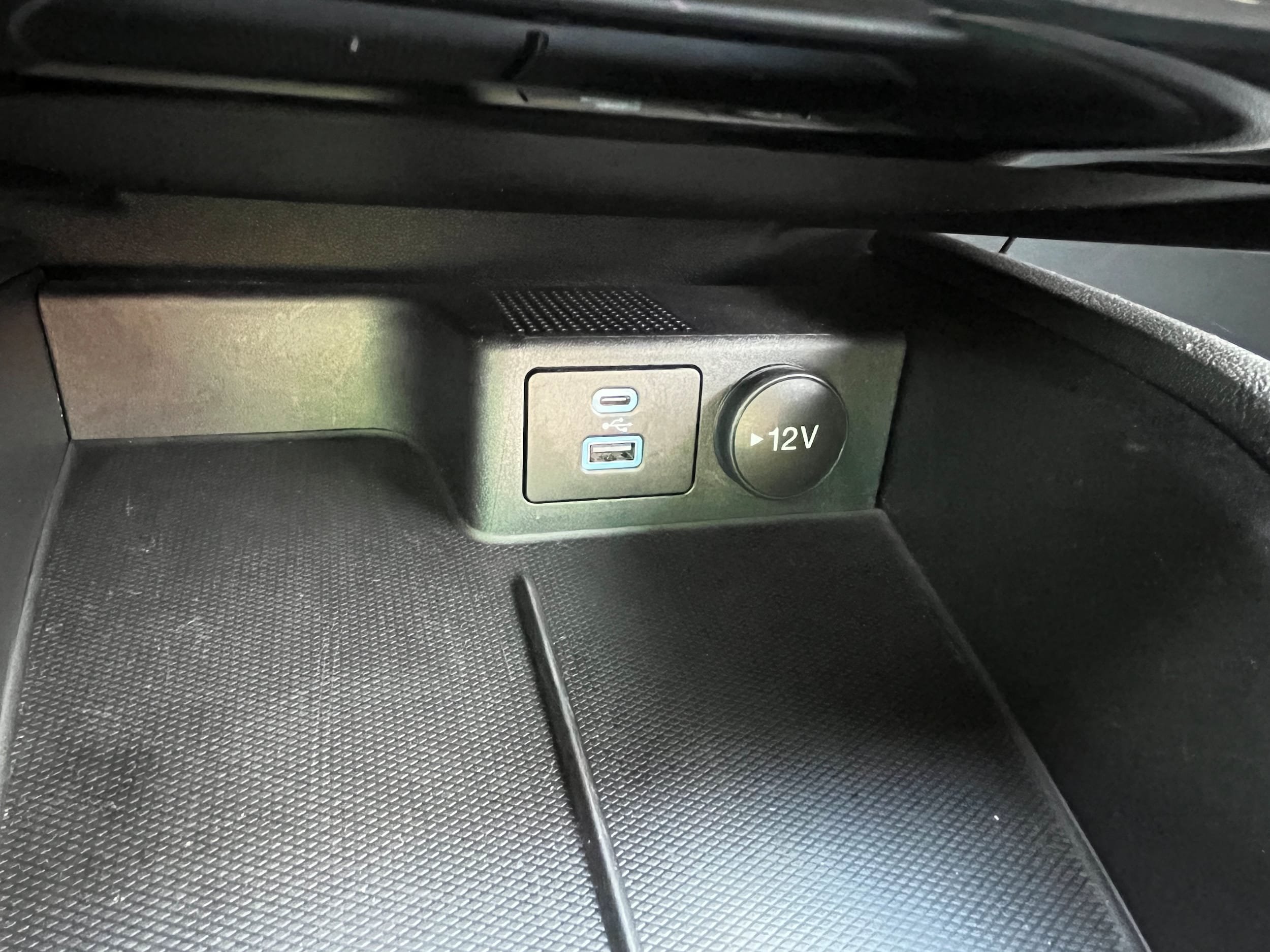 Certified 2023 Ford Escape ST-Line w/ Tech Pack #1 AWD/4WD image 19