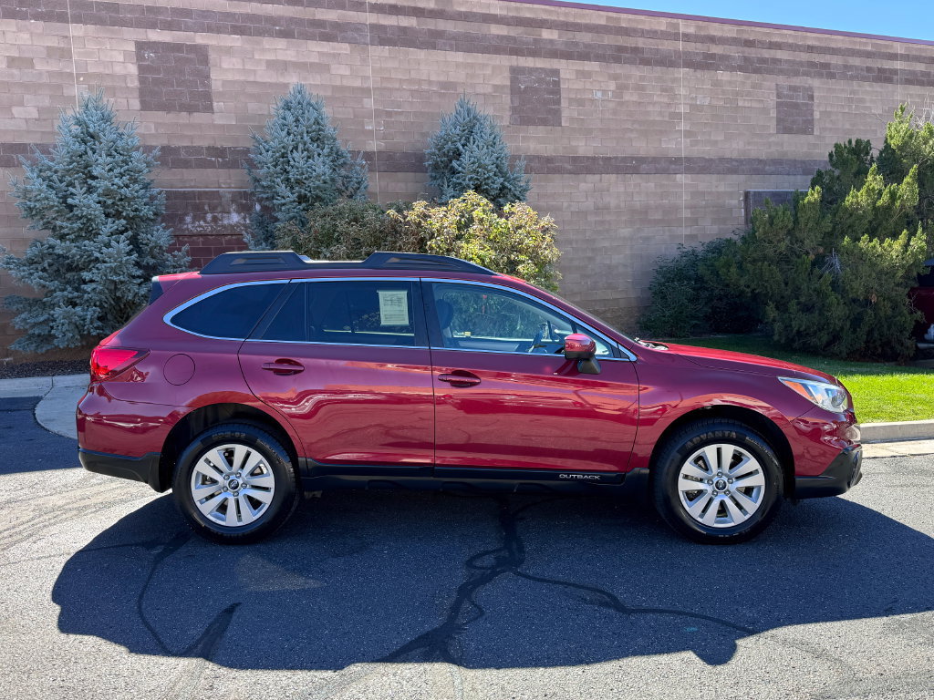 Used 2017 Subaru Outback 2.5i Premium AWD/4WD image 6