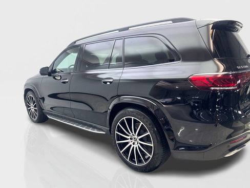 Used 2023 Mercedes-Benz GLS 580 4MATIC image 14