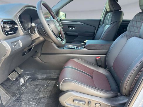 New 2026 Honda Pilot Black Edition image 23