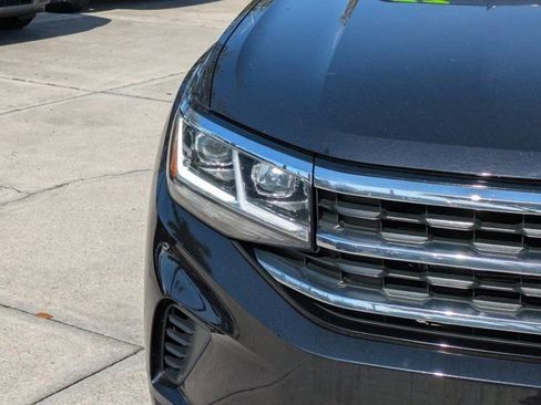 Used 2022 Volkswagen Atlas Cross Sport SE image 9