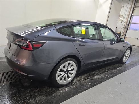 Used 2023 Tesla Model 3 Standard Range image 6