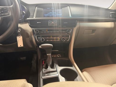 Used 2018 Kia Optima LX image 12