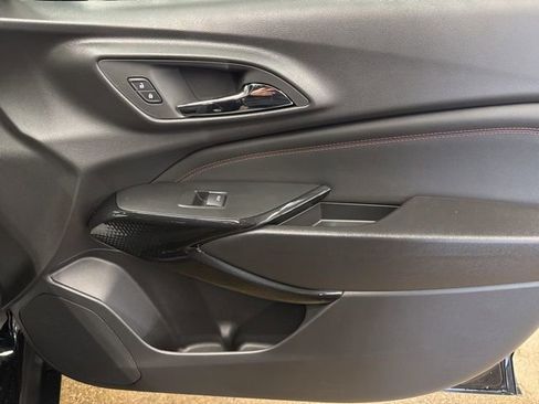 New 2026 Chevrolet Trax RS w/ Sunroof Package image 25