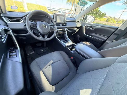 Used 2021 Toyota RAV4 XLE image 21