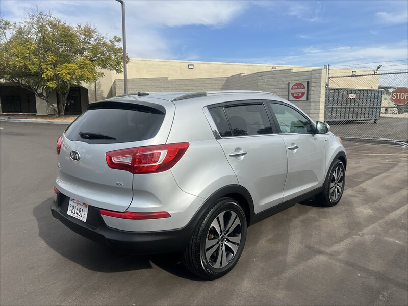 Used 2011 Kia Sportage EX AWD/4WD image 11