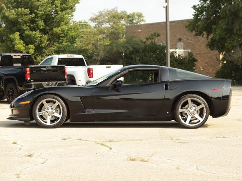Used 2008 Chevrolet Corvette Coupe w/ Preferred Equipment Group RWD image 4