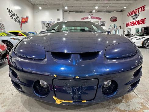 Used 2000 Pontiac Firebird Formula w/ Security Pkg RWD image 21