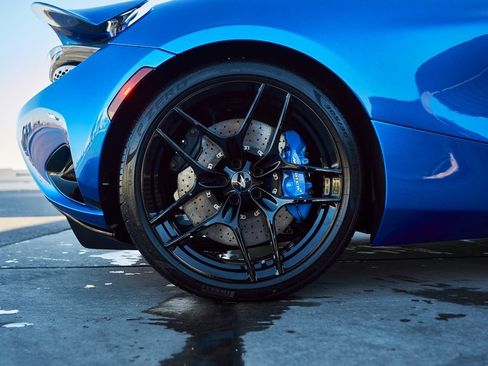 Used 2026 McLaren 750S Spider image 24