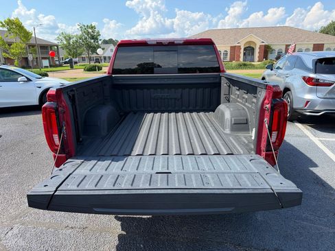 Used 2022 GMC Sierra 1500 AT4 w/ AT4 Premium Package AWD/4WD image 27