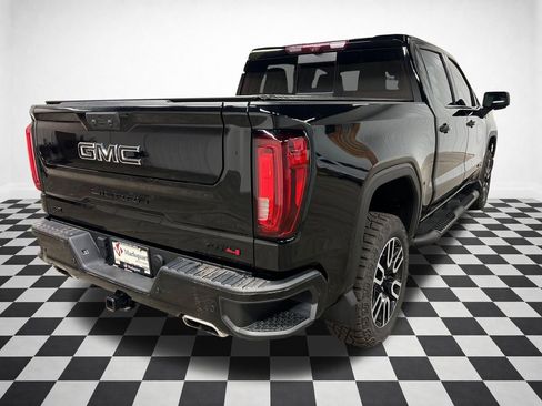 Certified 2024 GMC Sierra 1500 AT4 w/ Technology Package AWD/4WD image 9