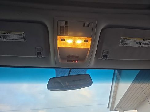 Used 2011 Chevrolet Silverado 1500 LTZ image 27