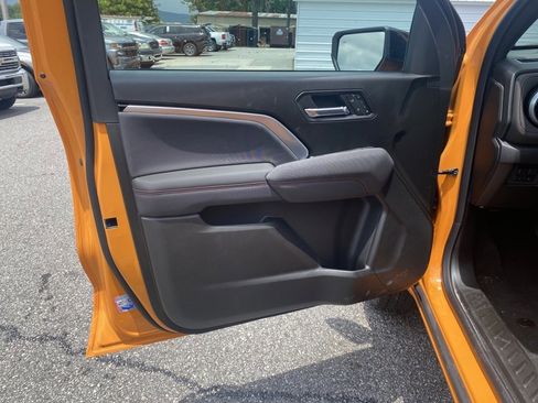 New 2025 Chevrolet Colorado Z71 w/ Technology Package image 17