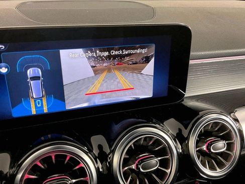 Used 2026 Mercedes-Benz GLB 250 4MATIC image 21