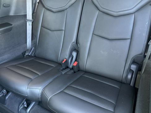 Certified 2021 Cadillac XT6 Sport AWD/4WD image 16