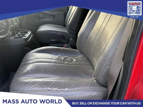 Used 2019 GMC Savana 2500 w/ Driver Convenience Package image 8