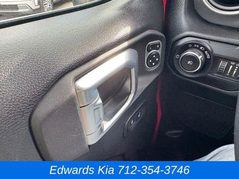 Used 2021 Jeep Wrangler Sport image 16