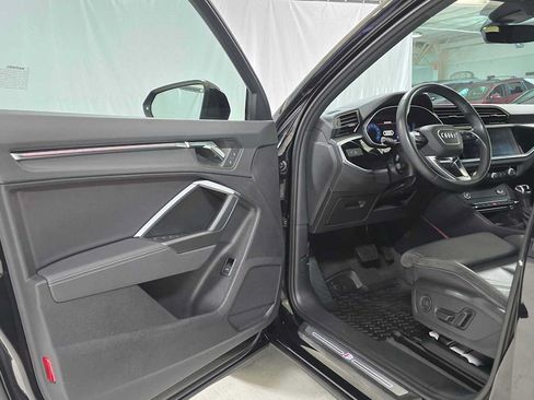 Used 2021 Audi Q3 2.0T Premium Plus w/ Premium Plus Package AWD/4WD image 19