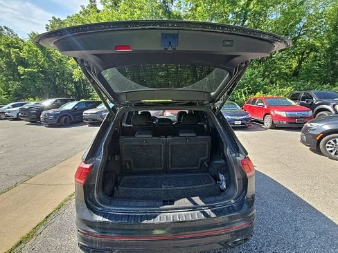 Used 2023 Volkswagen Tiguan SE R-Line FWD image 20