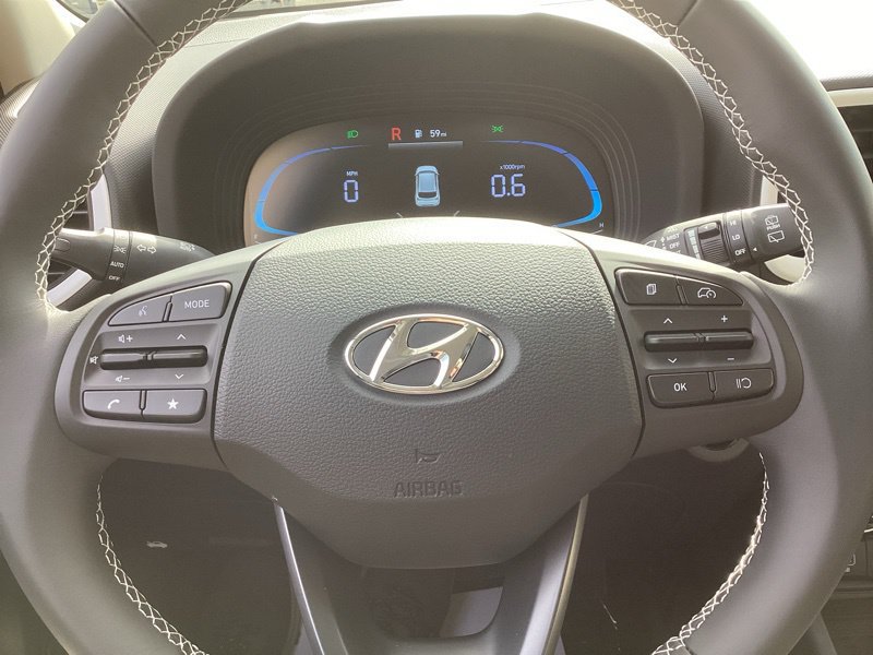 New 2026 Hyundai Venue SEL FWD image 30