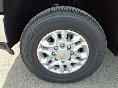 New 2026 Chevrolet Silverado 3500 LT w/ All Star Edition image 10