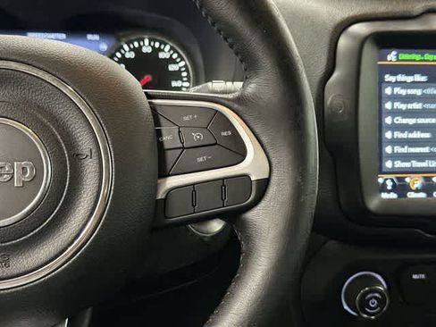 Used 2021 Jeep Renegade Trailhawk AWD/4WD image 18