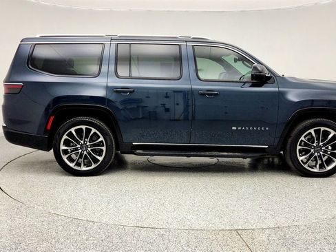 Used 2023 Jeep Wagoneer Series II w/ Premium Group I image 4