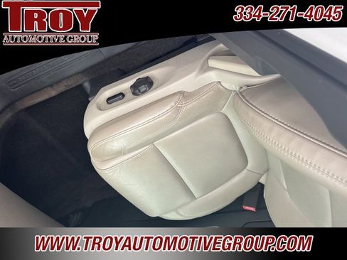 Used 2013 Ford Explorer XLT image 24