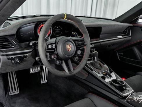 Used 2023 Porsche 911 GT3 RS RWD image 36
