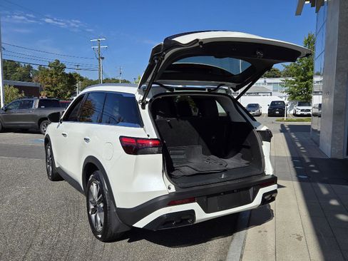 Certified 2025 INFINITI QX60 Luxe image 20