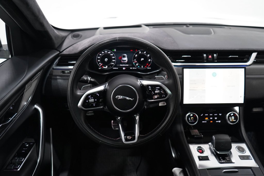 Used 2023 Jaguar F-PACE SVR AWD/4WD image 16
