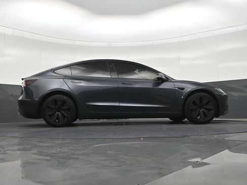 Used 2025 Tesla Model 3 Long Range RWD image 30