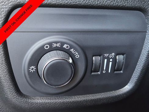 Used 2024 Jeep Grand Cherokee L Laredo AWD/4WD image 37