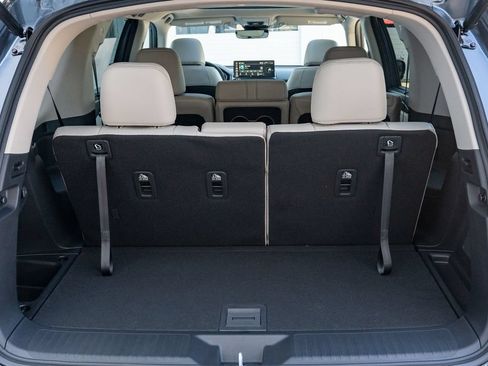 New 2026 Honda Pilot Touring image 13